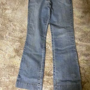 NY&Co light demin jeans size 4 some stretch 39 length 30in from croch flare leg